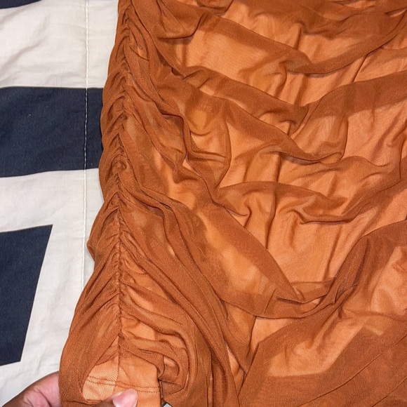 Off-Shoulder Ruched Dress - Picture 4 of 10